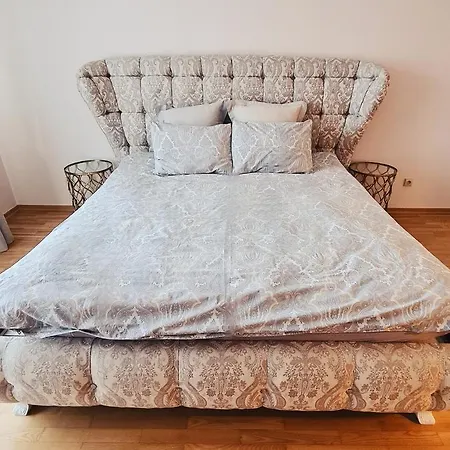 Julia Next To Aqua Park *